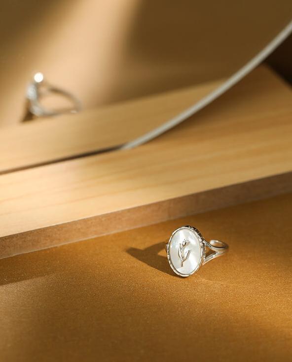 Rose Signet Ring