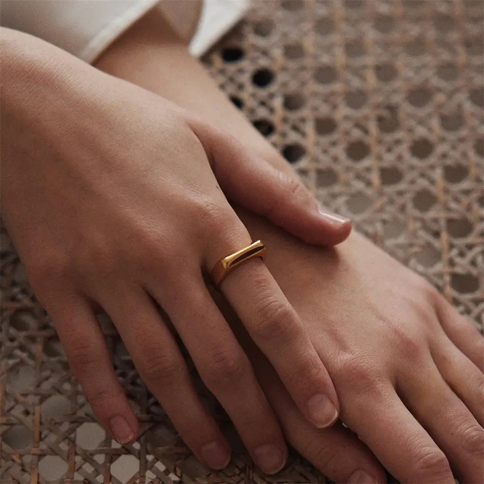 Gold Bar Ring