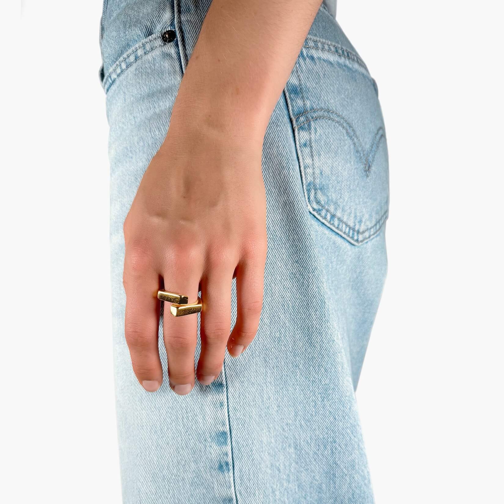 Overlap Geometric Ring