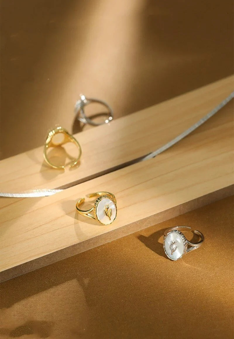 Rose Signet Ring
