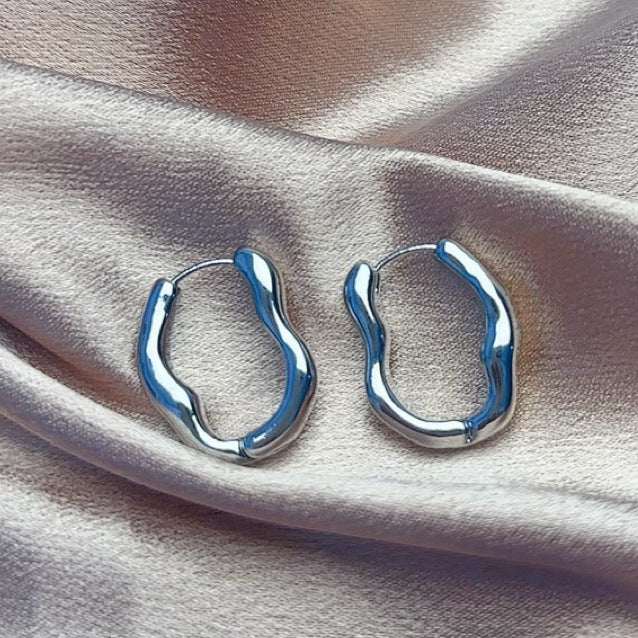 Gold colored plain ring earrings with elegant style for women's 2025 new trendy earrings, niche design, high-end ear ring earrings