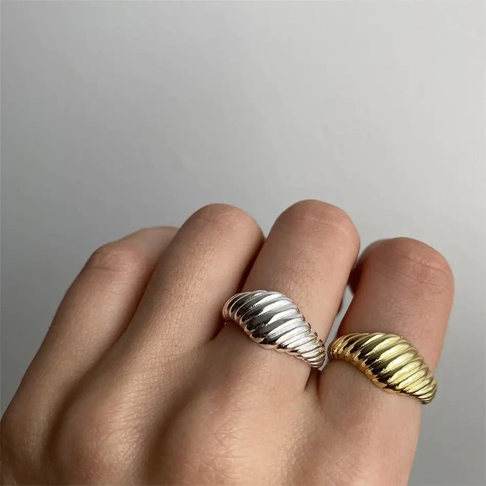Wave Croissant Ring