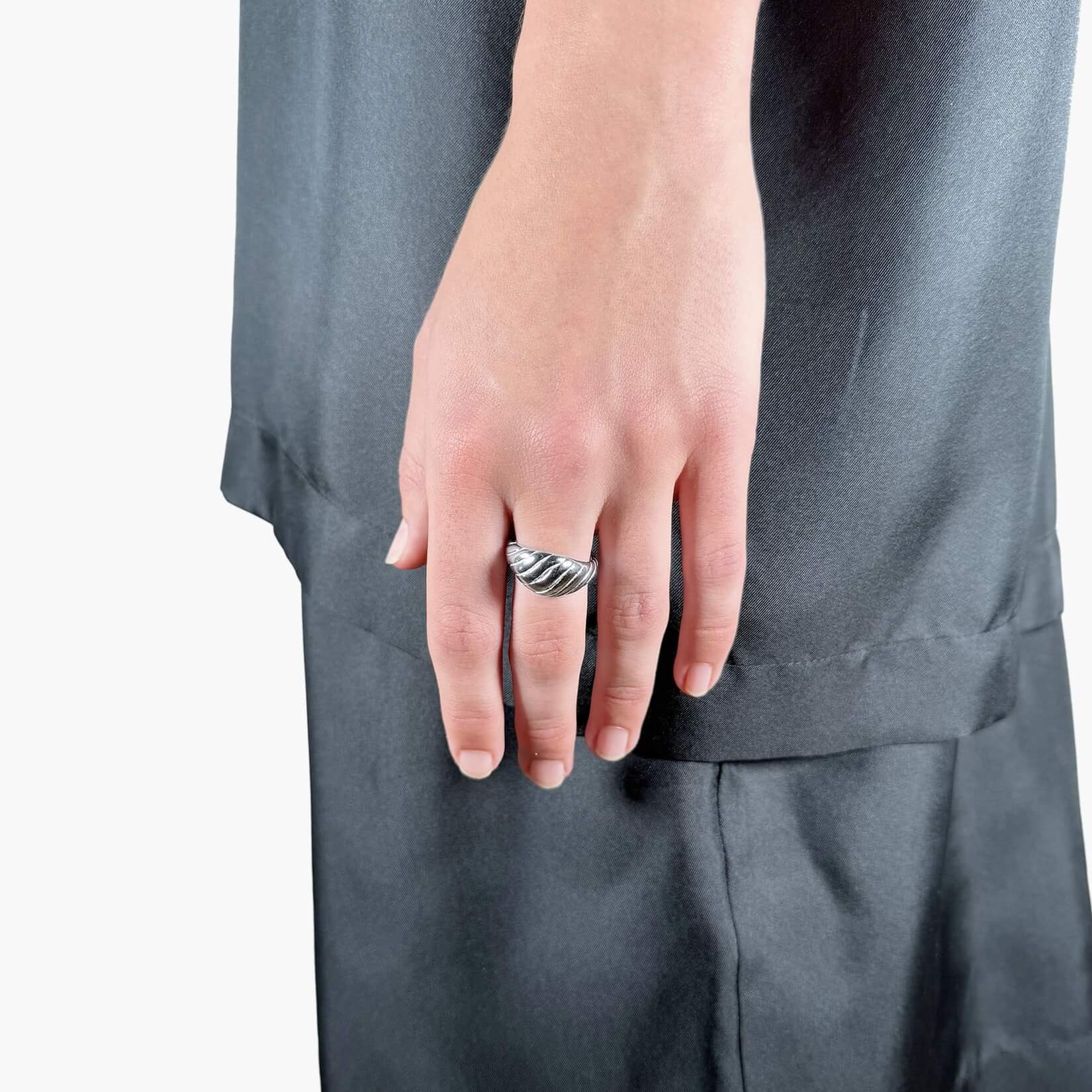 Bold Croissant Ring